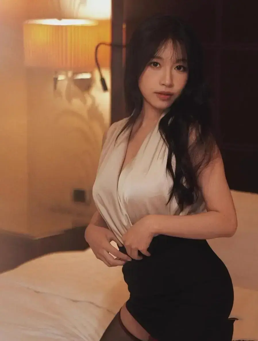 苏畅艾熙双人演绎《小凤新婚》全集完整版-无删减无广告在线免费观看-小凤新婚高清资源网盘秒存-极速播放无弹窗免登录